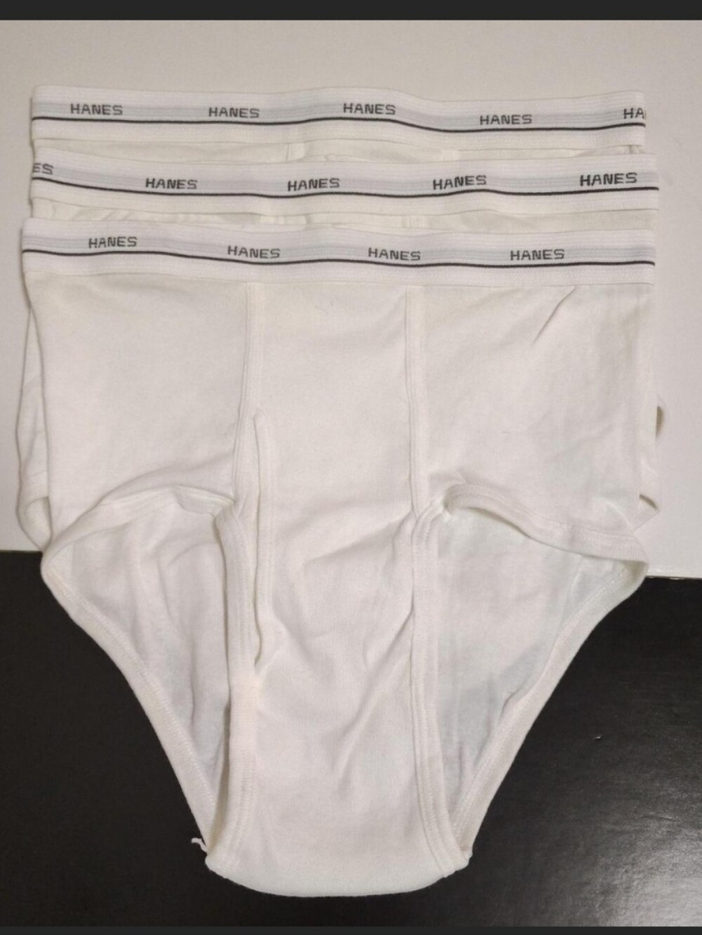 Vtg Hanes classic men's white briefs - 3 Pack - Size L 36-38